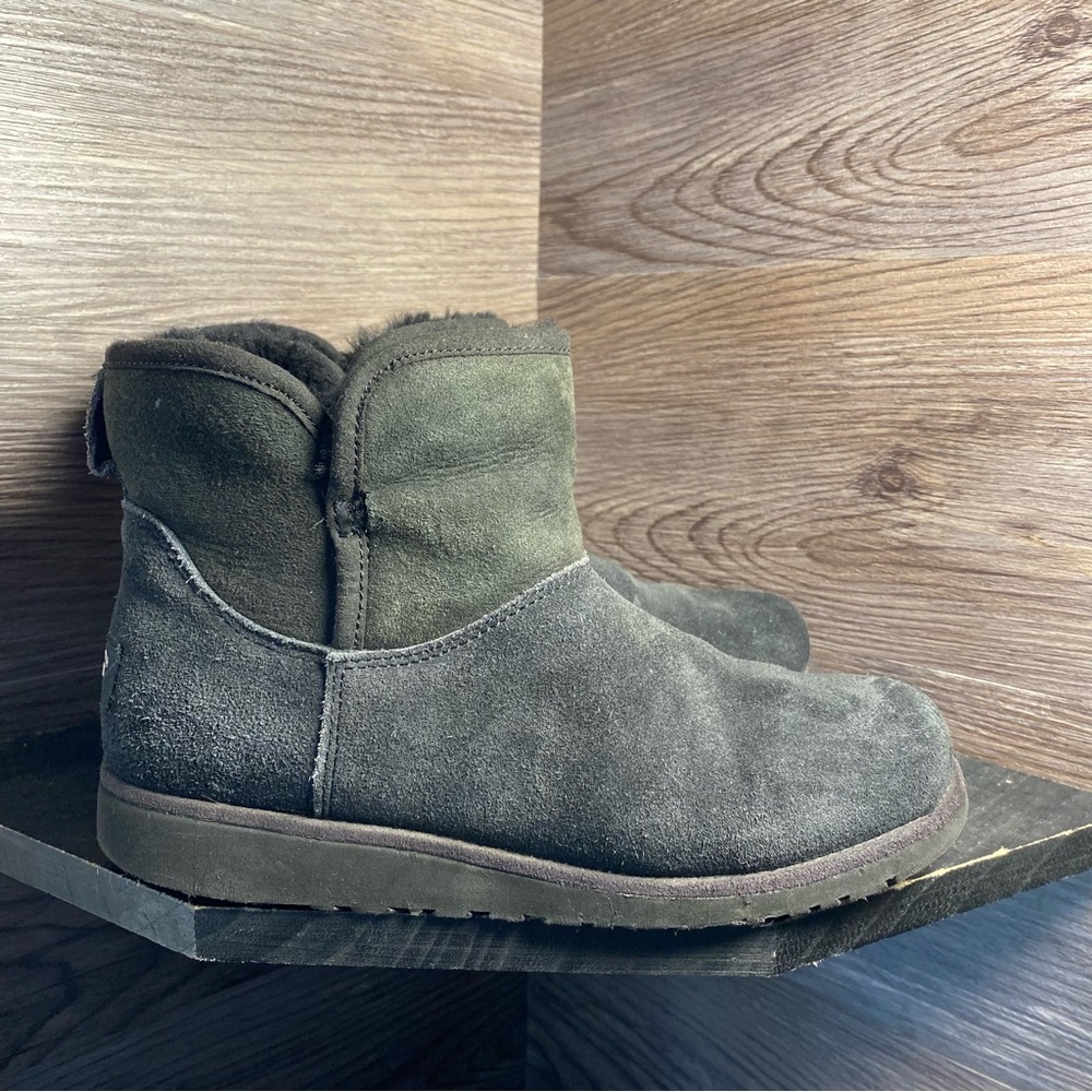 Ugg Kristin wedge black boots